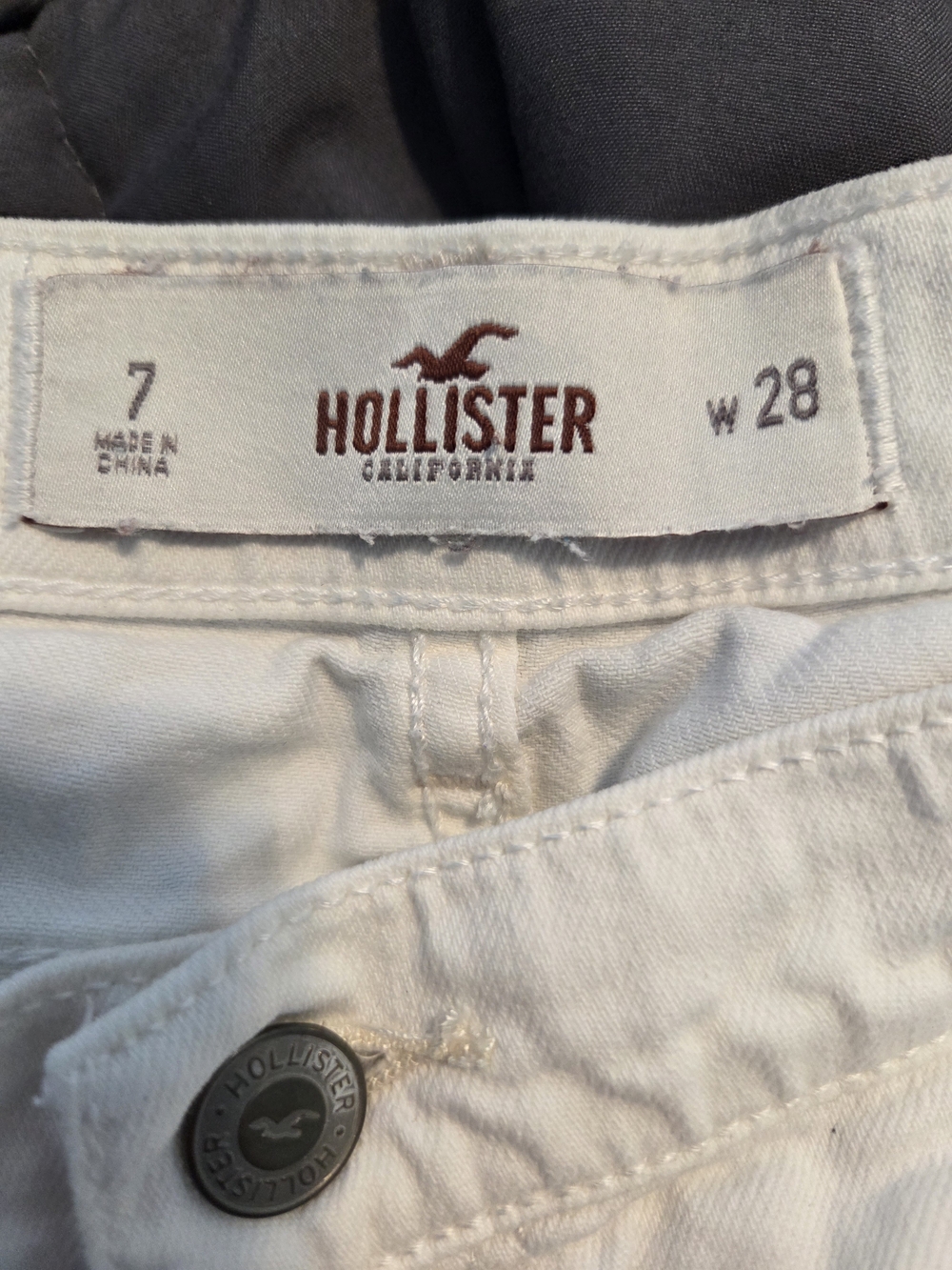 Hollister Women's White Denim Shorts - Picture 2 of 4